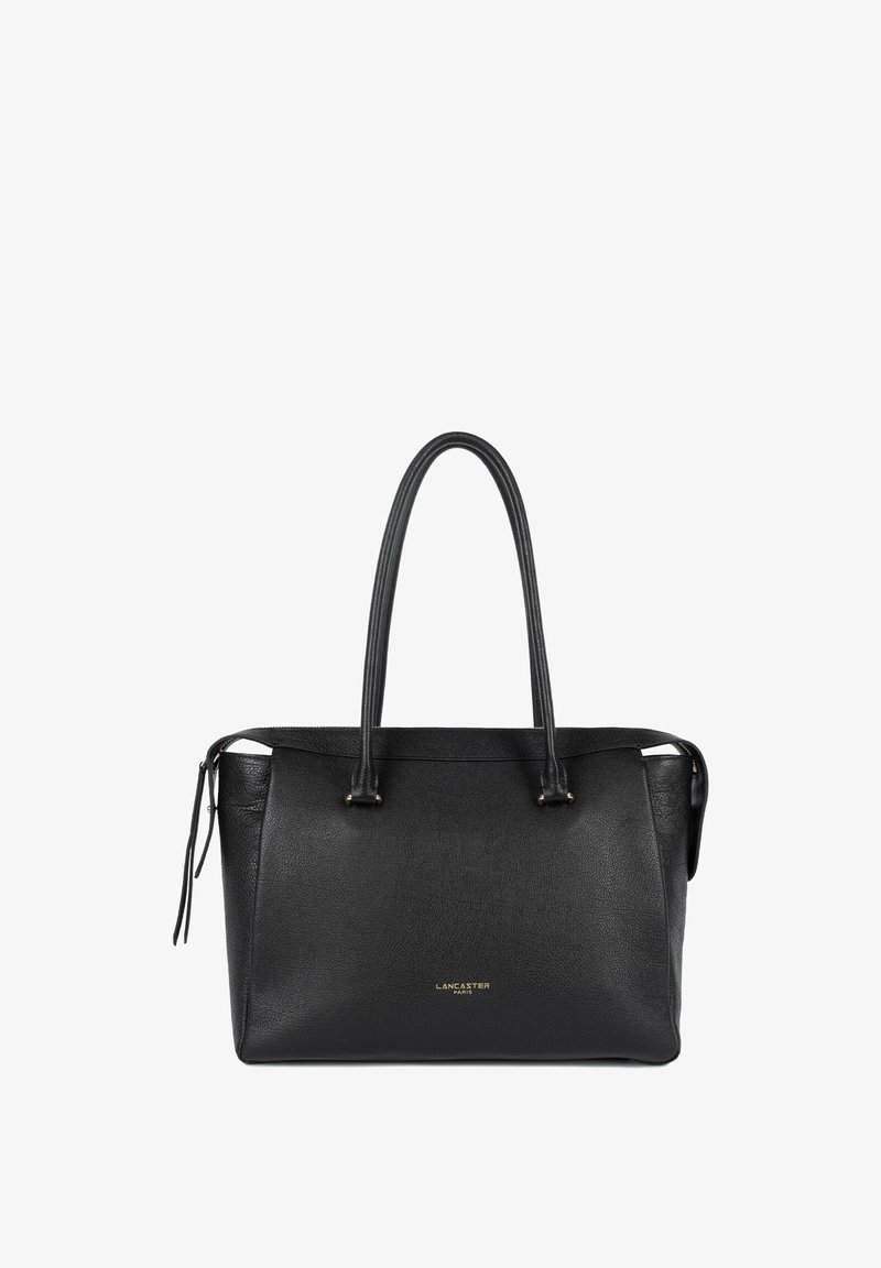 Zwarte leren handtas met twee stevige handvatten, een gestructureerde vorm en een gouden logo aan de voorkant. Heeft een getextureerd oppervlak en een ritssluiting.