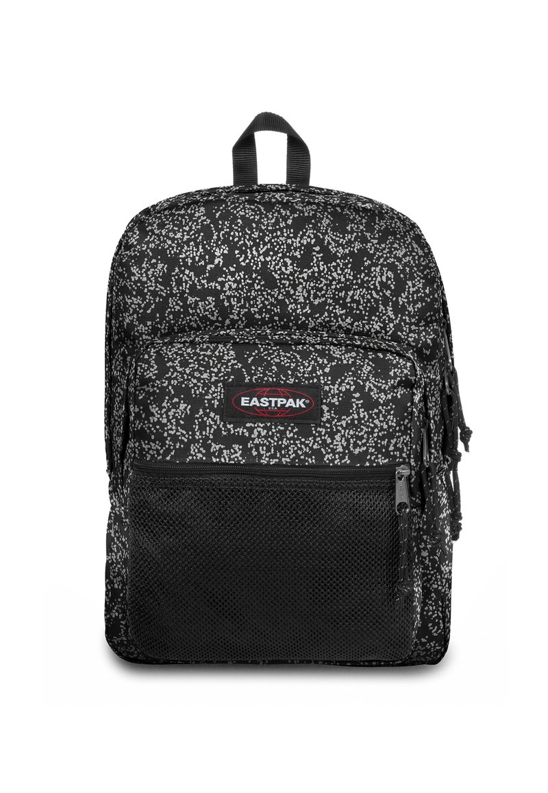 Zaino nero con un design grigio maculato, dotato di un ampio scomparto principale, tasca frontale con zip e manico in tessuto. Realizzato in materiale resistente.
