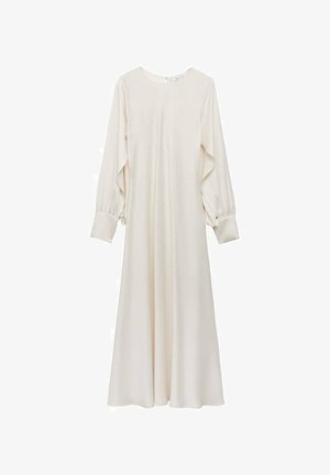 Duga, kremasta haljina s okruglim izrezom, balonskim rukavima i lepršavom siluetom od glatkog, svilenkastog materijala.