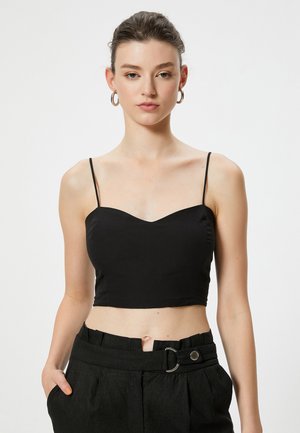 CROP  - Top