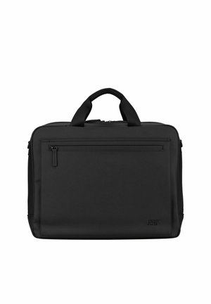 Schwarze Laptoptasche mit zwei Griffen, Front-Reißverschlusstasche und Markenlogo in der unteren rechten Ecke auf weißem Hintergrund.