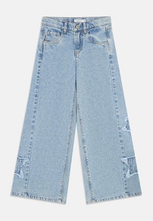 NKFBELLA SKATER DESTROY JEANS - Traperice opuštenog kroja - light blue denim