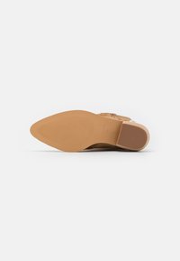 Alpe Cowboy-/Bikerboot - cognac