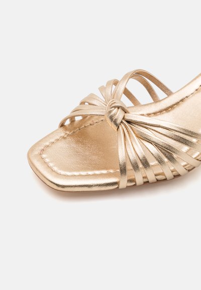 Loeffler Randall OLIVIA KNOT MID HEEL - Σανδάλια - champagne