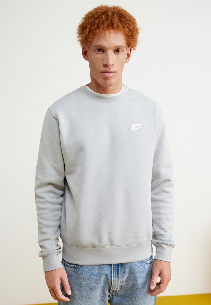 sudadera nike color beige