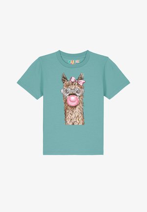 Türkises T-Shirt mit einer Lama-Illustration, das Herzbrillen trägt, einen pinken Kaugummi kaut und eine pinke Schleife hat, aus weichem Baumwollmaterial.