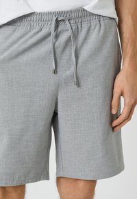 Koton BASIC POCKET DETAILED.. - Szorty