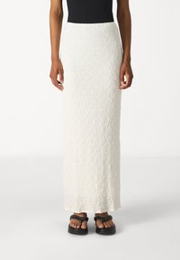 Gina Tricot STRUCTURE MAXI SKIRT - Falda larga - white