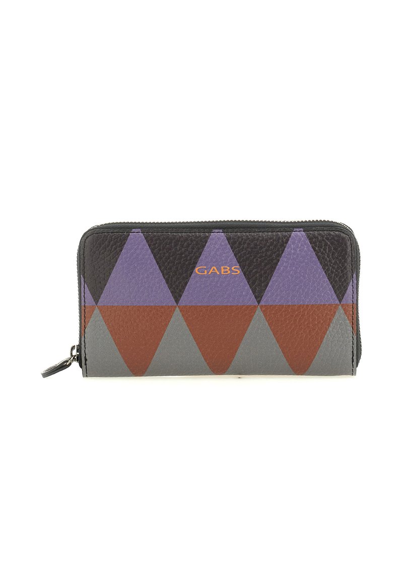 Portafoglio rettangolare con zip, dalla superficie in pelle testurizzata, caratterizzato da un motivo geometrico nei colori viola, marrone, grigio e nero, con il testo "GABS".