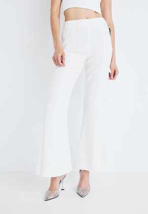 Gina Tricot FLARE TROUSERS - Pantalones - offwhite