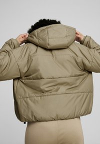 Puma STEPP - Talvejope - oak branch