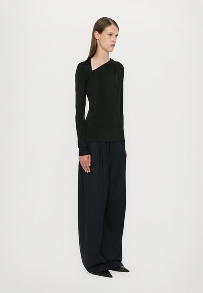 Victoria Beckham SLASH DETAIL - Pitkähihainen paita - black