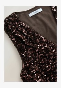 Wybrany, chocolate brown