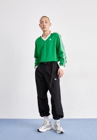 adidas Originals Polo - green