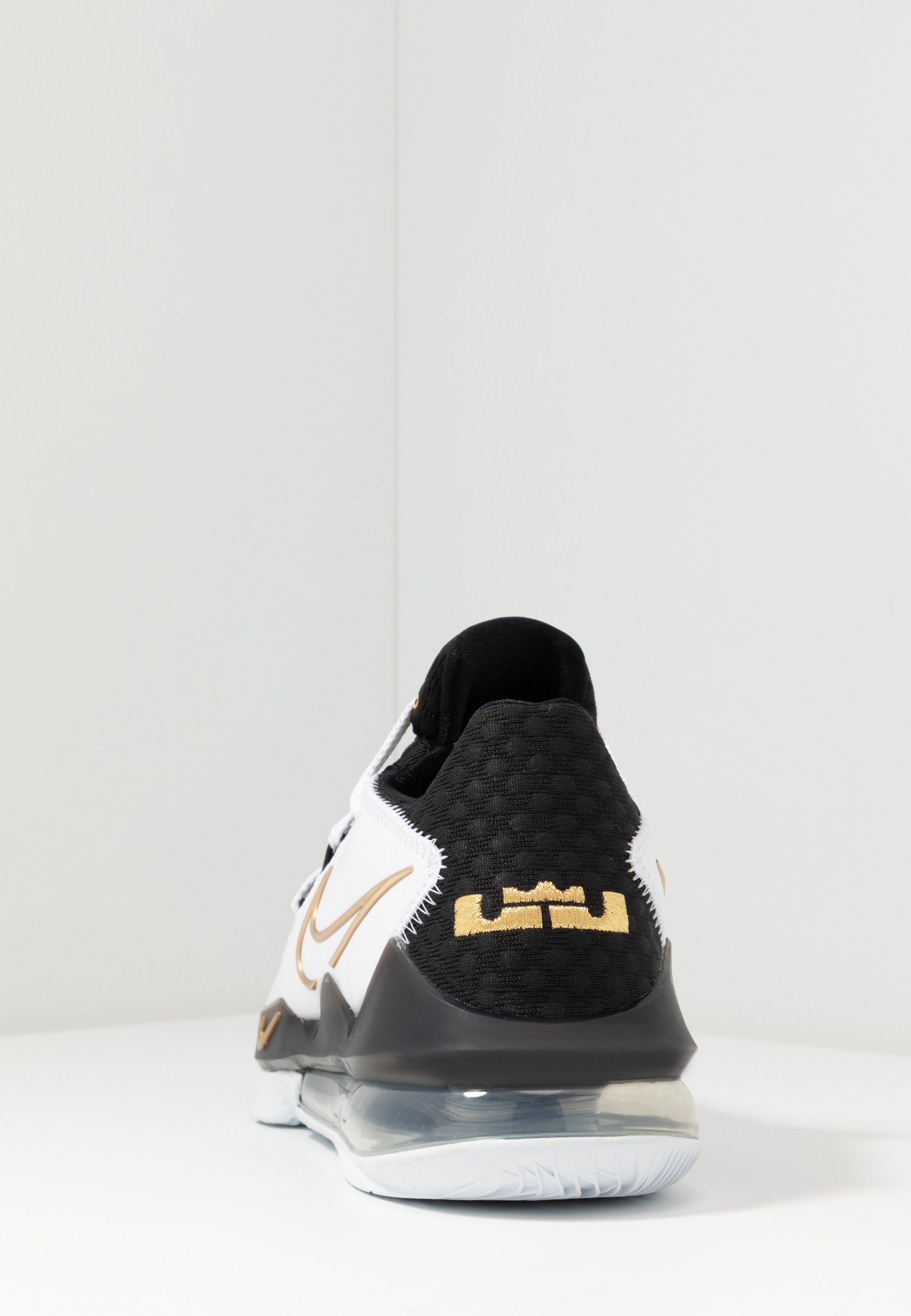 lebron 17 low zalando