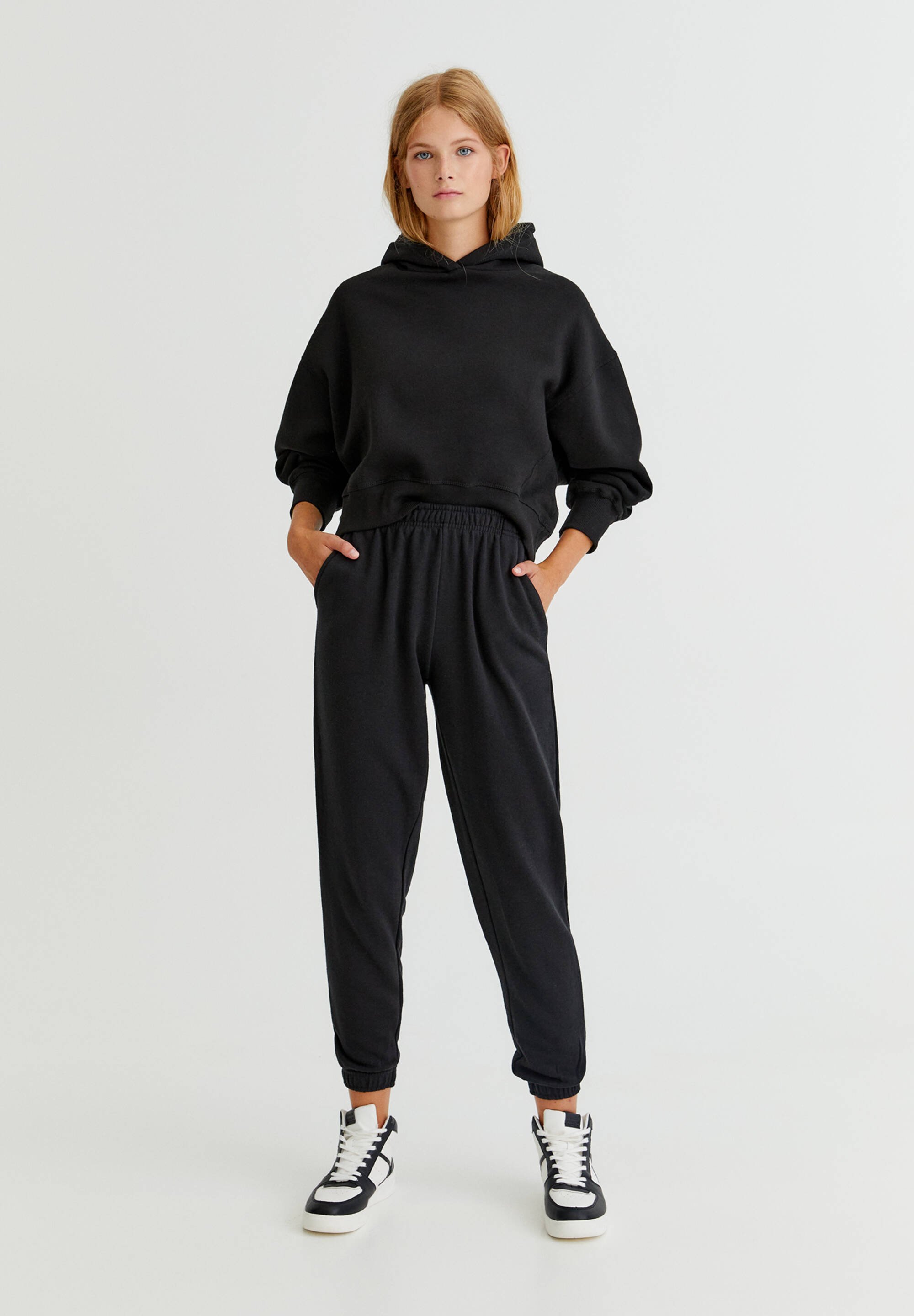 Pull and bear tracksuit bottoms Clearance