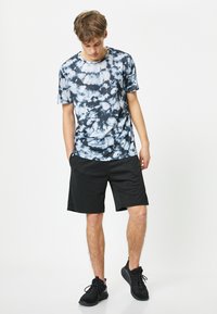 Koton ABSTRACT - Camiseta estampada - black