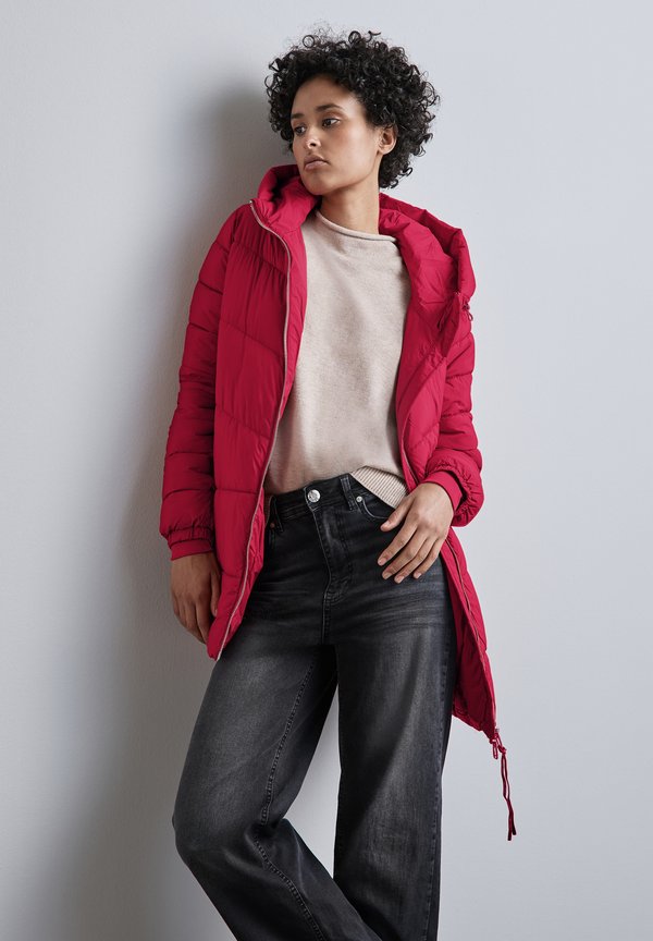 Winterjacke - Wintermantel - rot