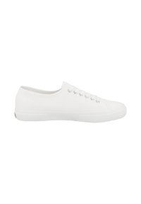 Sneakers bianchi in tela con design a basse, punta tonda, sei occhielli, suola in gomma e dettagli testurizzati sui lati.