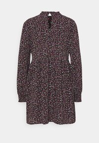 Robe noire à manches longues avec un petit imprimé floral rose, blanc et marron, taille froncée et fermeture bouton avec ouverture en œillet au dos du col.