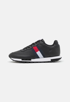 RETRO RUNNER - Trainers - black