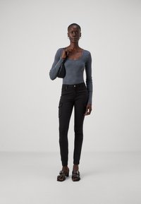ONLY Tall ONLMISSOURI  - Kapsáče - black