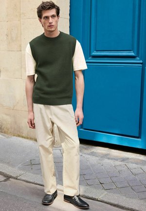 Next REGULAR FIT CREW NECK - Jumper - green