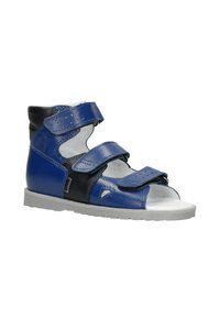 Modré a černé kožené sandály se třemi nastavitelnými suchými zipy, otevřenou špičkou, bílým interiérem a texturovanou šedou gumovou podrážkou.