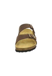 Braune Leder-Sandalen mit zwei verstellbaren Schnallen, einem weichen Korkfußbett und einer strukturierten schwarzen Gummisohle.