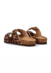 Sandalias de estampado de leopardo con dos correas ajustables, plantilla de corcho y plataforma elevada. Forro interior suave y suela texturizada para mayor agarre.