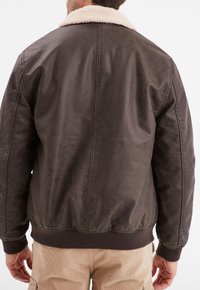 Creeks AMERICAN INSPIRATION FASHION  COOL  EASY 
 - Giacca in similpelle - marron