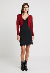 Kaffe ASTRID BOLERO - Kofta - haute red