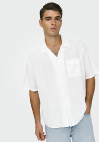 Only & Sons ONSCAIDEN LIFE RELAX RESORT - Camicia - white
