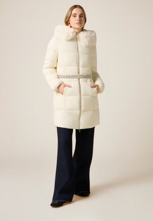 IMBOTTITA MIDI CON CINTURA GIOIELLO - Vinterkappa /-rock - avorio