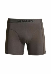 Männer Boxer-Briefs aus dunkelgrauem Stoff mit glatter Textur, ausgestattet mit einem schwarzen elastischen Bund mit "CHASIN'"-Logo.