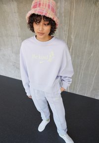 Não selecionado, pure violet