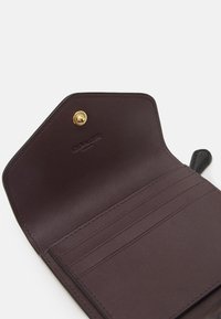 COACH CROSSGRAIN SMALL WALLET - Πορτοφόλι - black