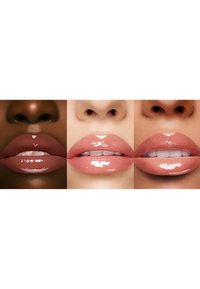 Trois paires de lèvres de nuances variées : brun foncé, rose clair et pêche moyen. Finition brillante et texture lisse ; aucun motif ou accent visible.