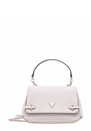 Borsa a mano bianca con una texture geometrica, dettagli in metallo dorato, manico superiore e tracolla a catena rimovibile. Presenta un logo triangolare.