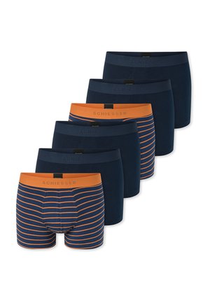 - Bokserki z krótkimi nogawkami