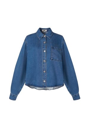 Denim shirt in medium blue met een voorzak, knoopsluiting, puntige kraag en lange mouwen. Gekropt ontwerp met een rechte zoom.