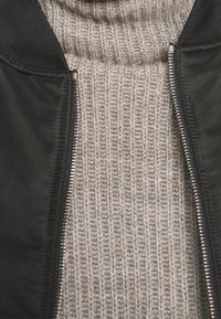 DRYKORN Strickpullover - brown