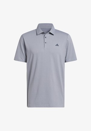 Polo à manches courtes gris clair texturé avec col, trois boutons, et petit logo sombre sur le côté gauche de la poitrine.