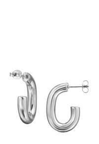 Orecchini a cerchio in argento con un design liscio e curvo. Presentano una superficie lucida e una chiusura a farfalla sicura. Si abbinano a vari outfit.