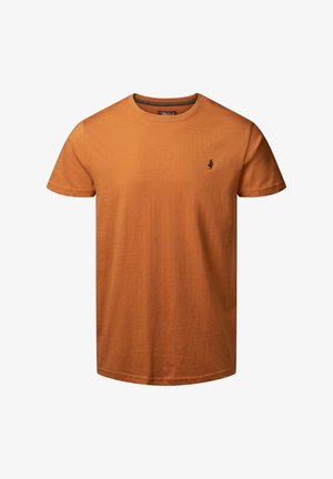 Rövid ujjú narancssárga póló, puha pamutból készült. Kerek nyakkivágással és egy kis fekete logóval az alsó bal mellen. Simább, egyszínű textúrájú.