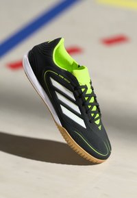 adidas Performance COPA INDOOR COURT LEAGUE - Indoor football boots - core black/footwear white/lucid lemon