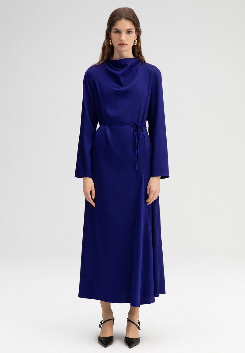 Touché Privé WITH BELT - Vestito lungo - dark blue