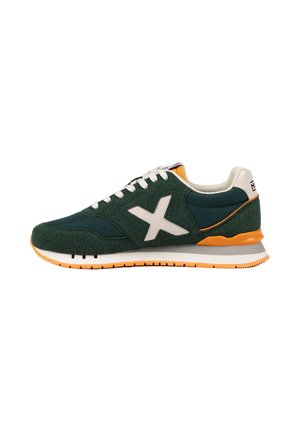 MUNICH, MUNICH DASH 273 ZAPATILLA RETRO RUNNING VERDE Y MOSTAZA - Zapatillas - verde
