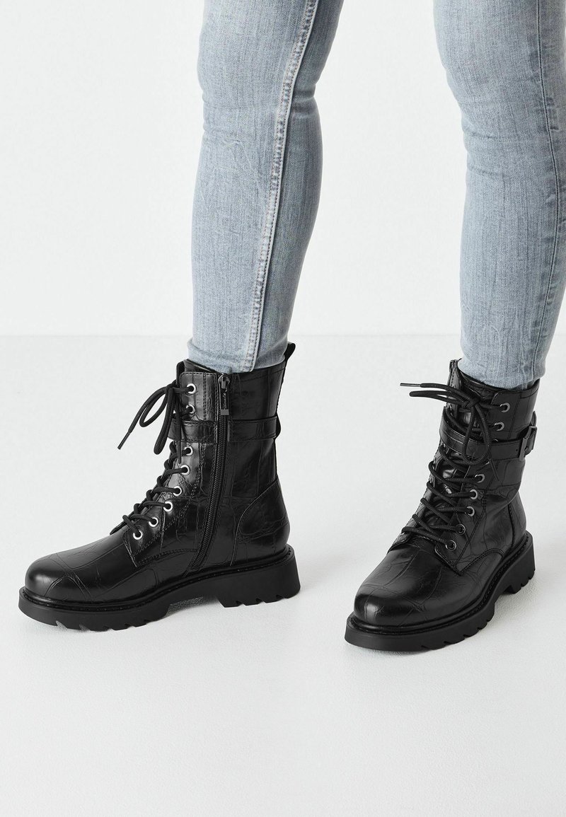 Tamaris Bottines à plateau - black croco