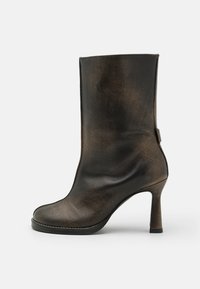 FRANKA ANKLE  - Augstpapēžu puszābaki - washed black olive